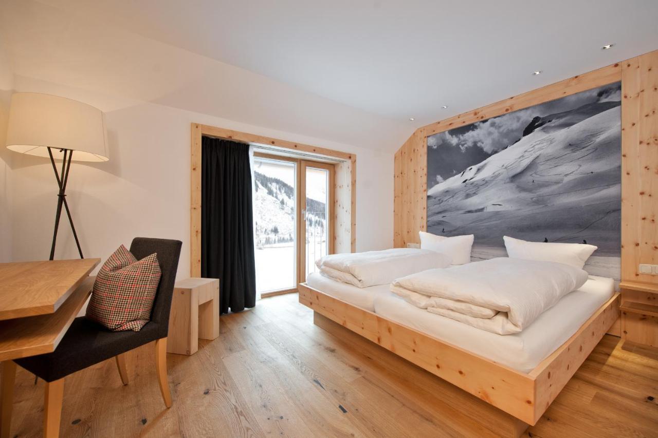 Mondschein Hotel Stuben am Arlberg Kamer foto