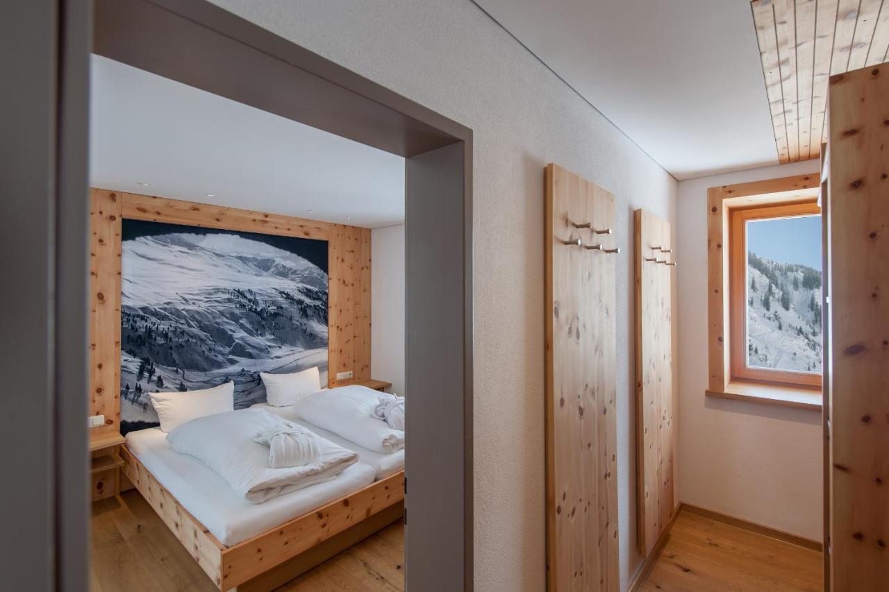 Mondschein Hotel Stuben am Arlberg Buitenkant foto